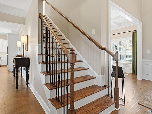 4th image of 324 Anna Dora Way