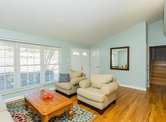 4th image of 3 Barbary Ln