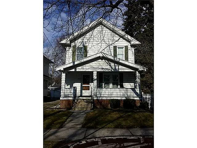 2208 Dana St photo 1