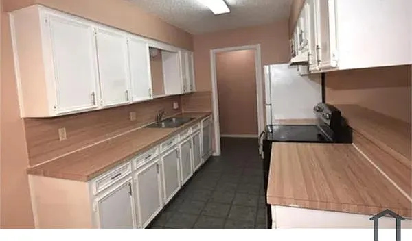 2 bed, $1,620 — Photo 4