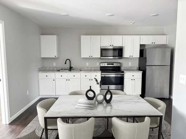 1300 W Mar Elm St #502