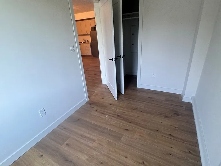 16 Wade Sq #5E — Photo 11
