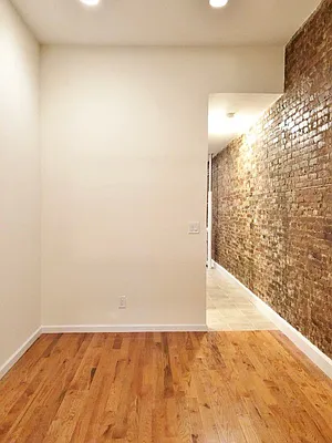 Rented by Best Apartments North Inc | media 18