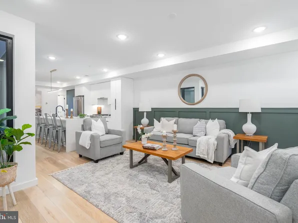 1623 Christian St #3, Philadelphia, PA 19146