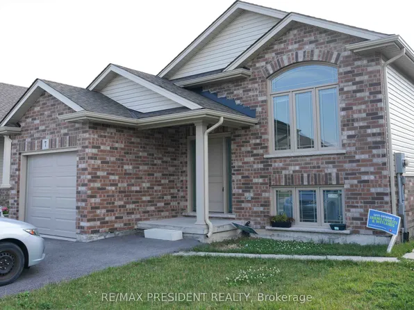 7 Berkshire Dr, Saint Catharines, ON L2M 0C2