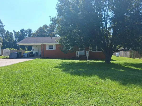 208 Cedar Dr, Riegelwood, NC 28456