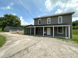 77 4th St, Roseville, OH 43777