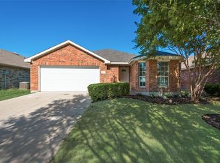 2003 Lake Trail Dr, Heartland, TX 75126