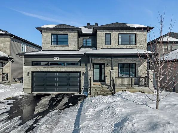 340 Moonlight Dr, Russell, ON K4R 0L1