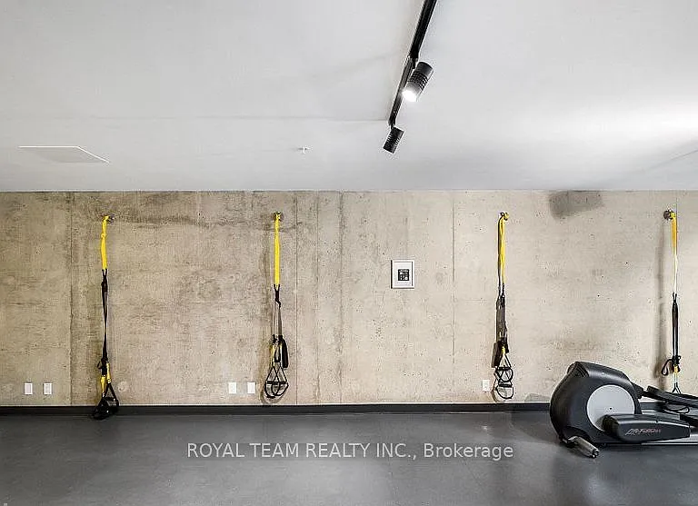 39 Brant St #815 — Photo 26