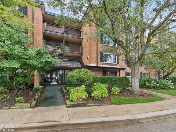 1107 S Old Wilke Rd APT 408, Arlington Heights, IL 60005