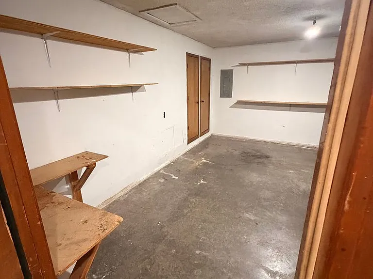 3541 S Jefferson Ave — Photo 3