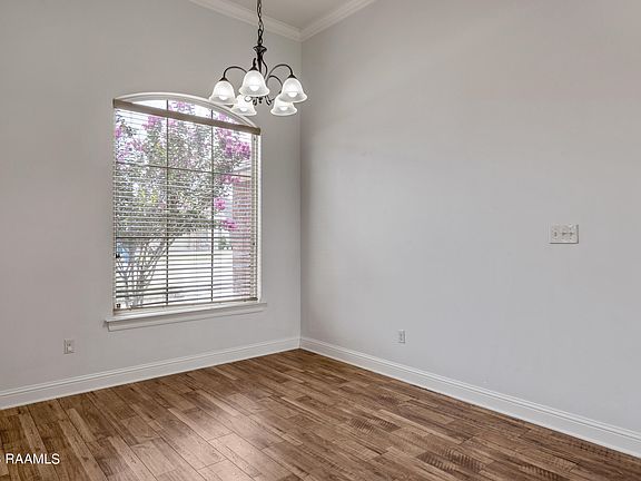 5th image of 100 Braxton Dr