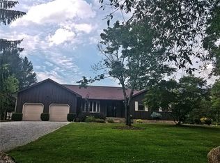 11292 Butternut Rd, Chardon, OH 44024