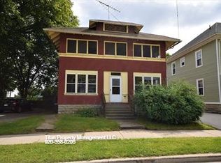213 W Lincoln Ave, Oshkosh, WI 54901