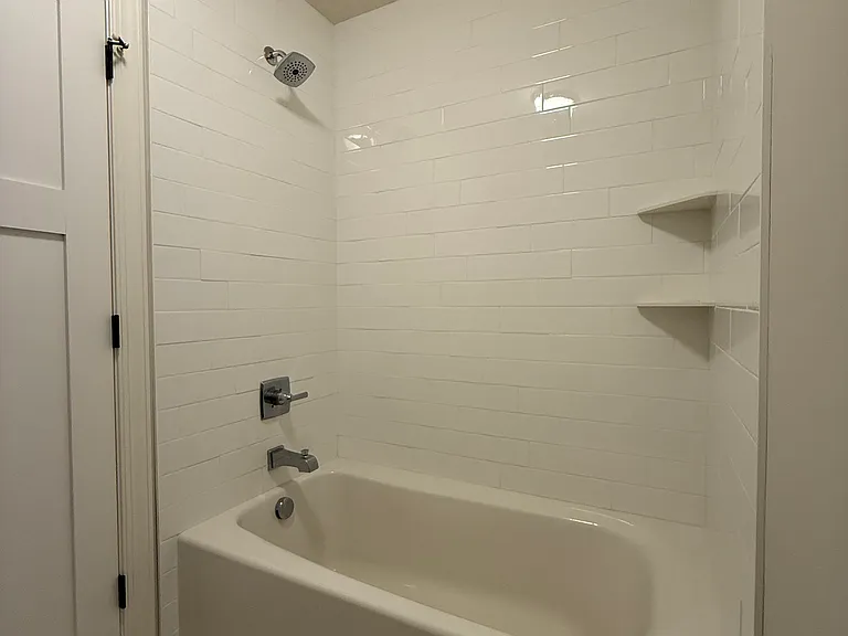 19370 Lake Ave — Photo 25