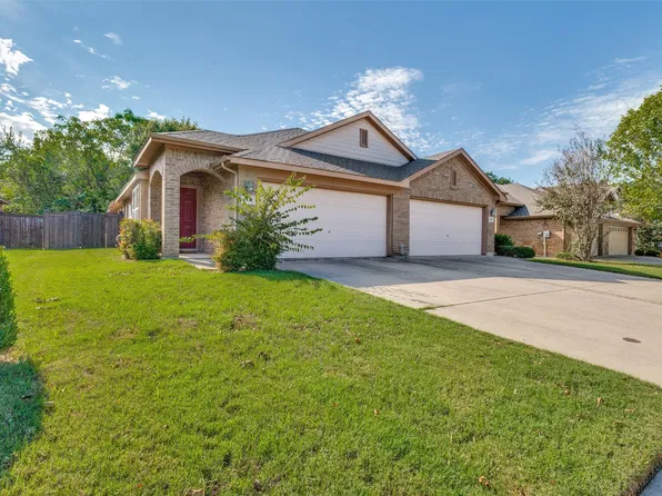 1433 Ravenwood Dr, Mansfield, TX 76063