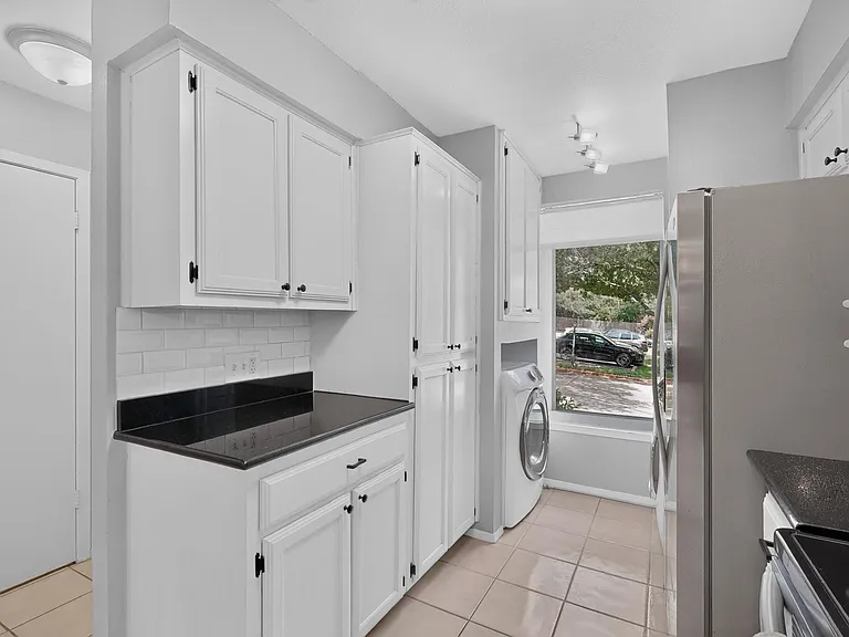 3801 Menchaca Rd #25 — Photo 11