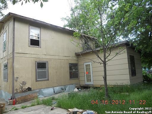 5th image of 3907 Spear St