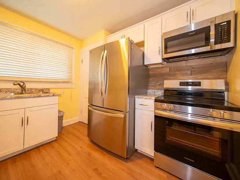 5446 N College Ave #2 — Photo 9
