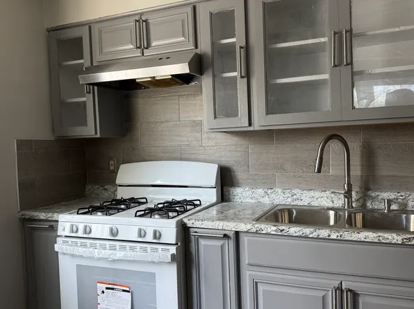 1005 Nora Dr #1, Linden, NJ 07036