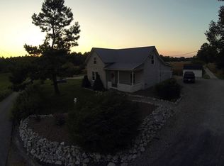 582 Trogden Rd, Calhoun, KY 42327