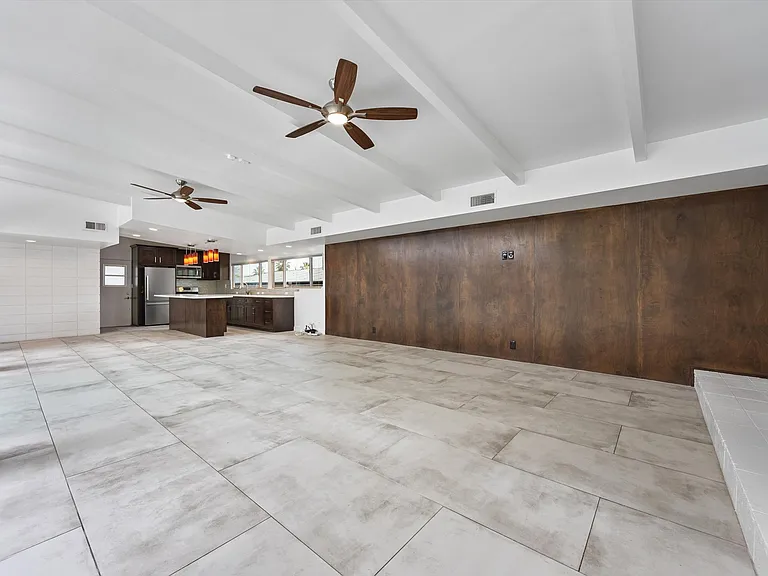 1815 Ridgewood Dr — Photo 27