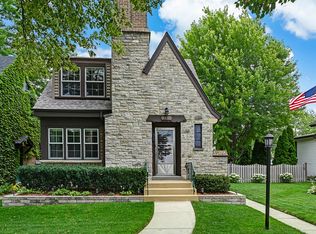 3137 Elm Ave, Brookfield, IL 60513