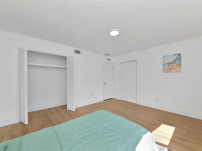 2239 Worrington St — Photo 17