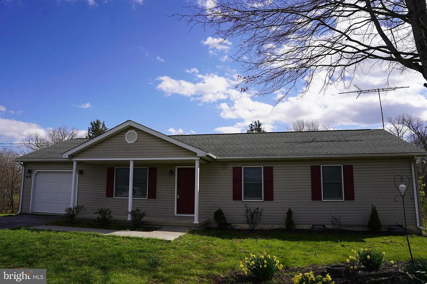 198 Zig Zag Ln photo 1