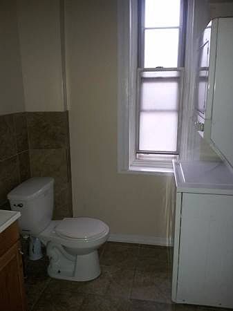 2nd image of 655 N 15th St APT 1