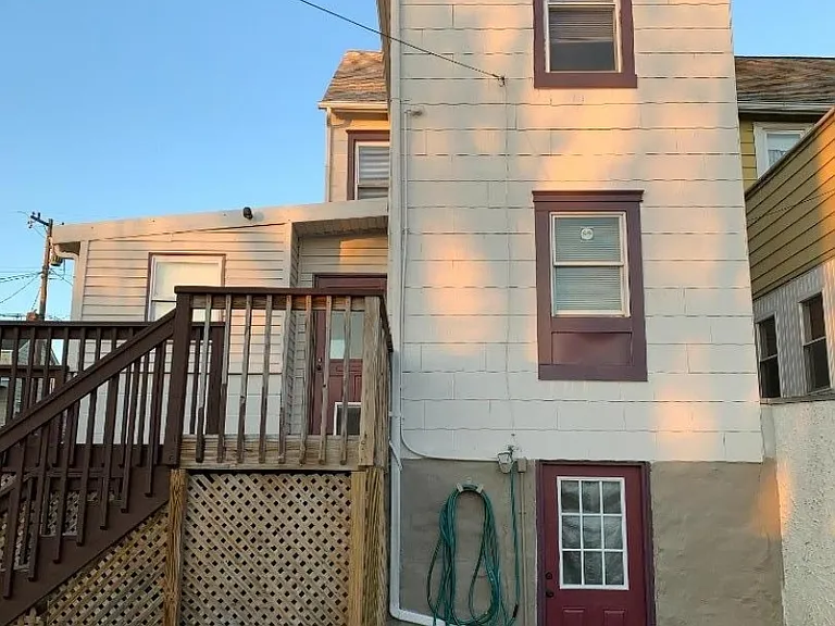 258 Chambers St — Photo 7