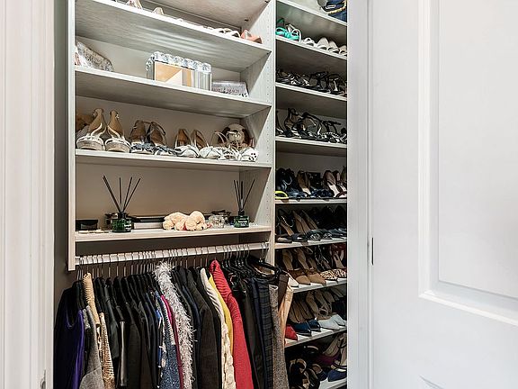 Custom closet
