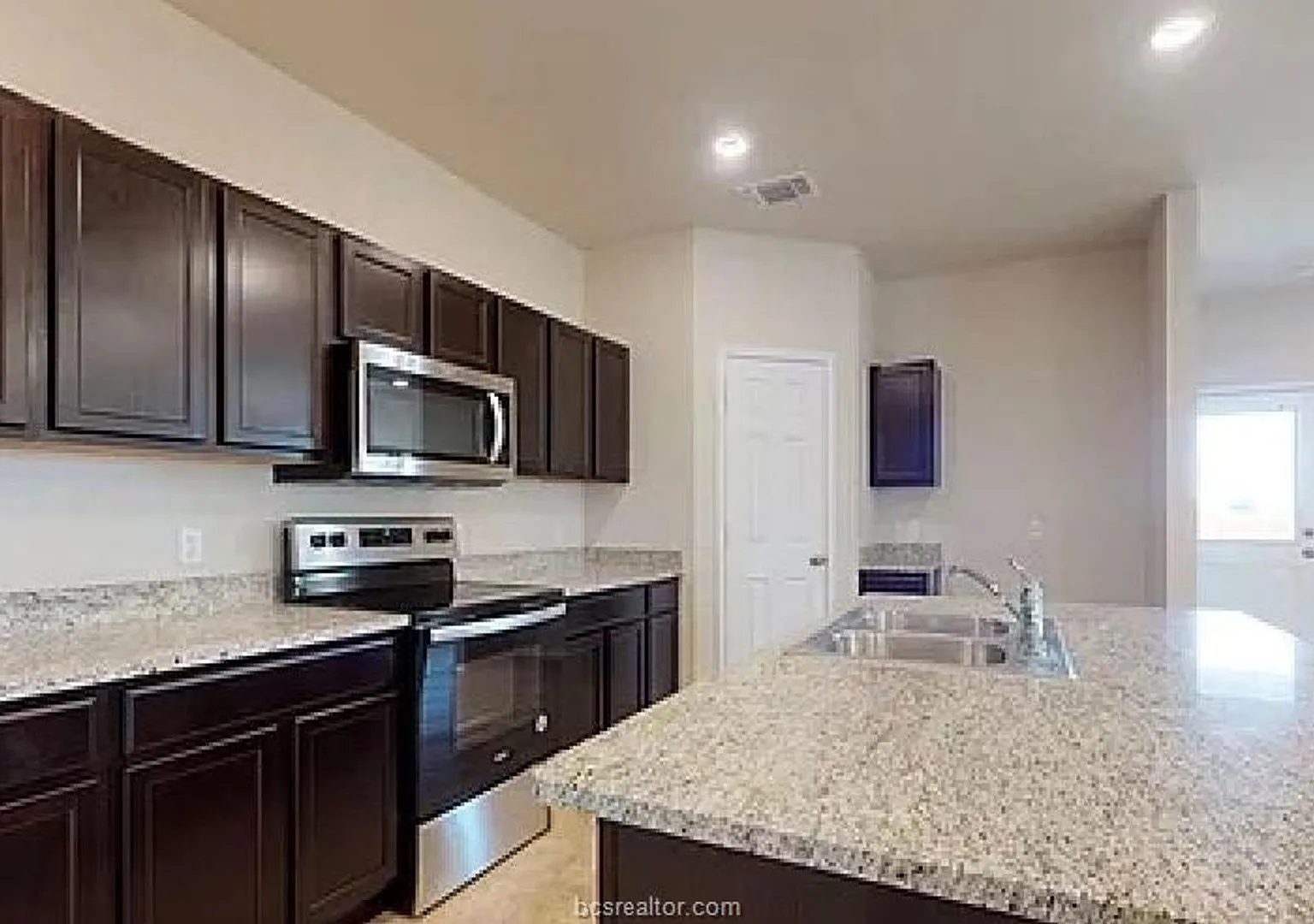 8016 Front Nine Lane — Photo 1
