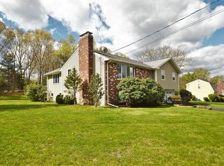 415 Martello Rd, Franklin, MA 02038
