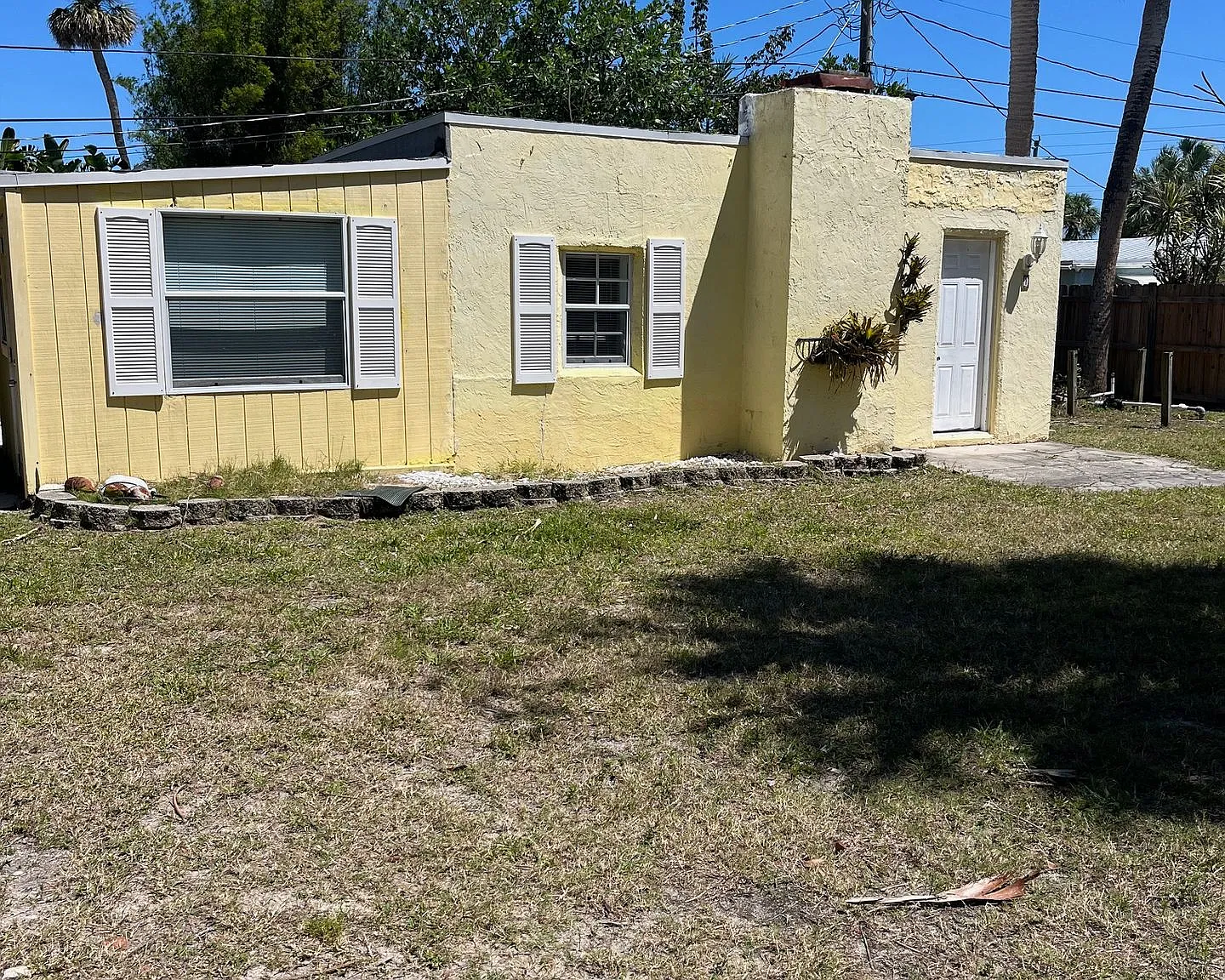 Palmetto Cottages — Photo 2