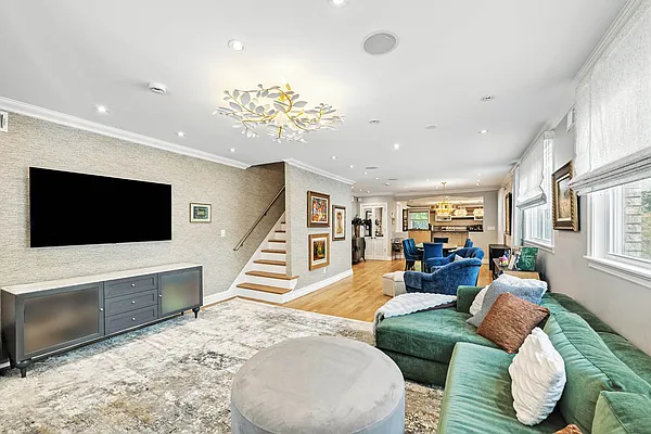 Sold by Douglas Elliman | media 4