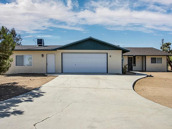 4th image of 58391 Carlyle Dr