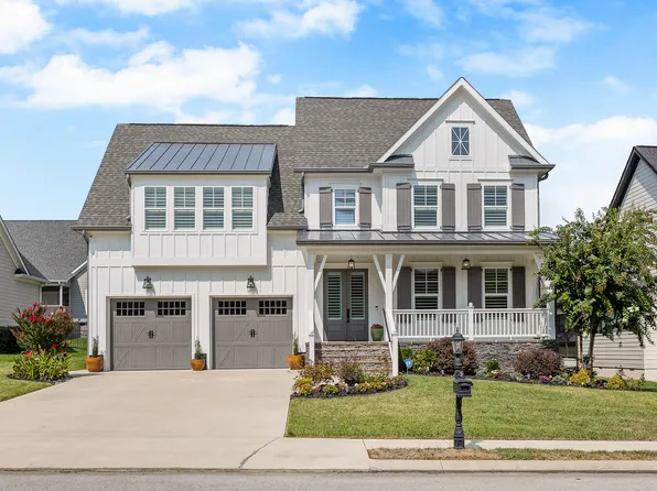 2305 Weeping Willow Dr, Ooltewah, TN 37363