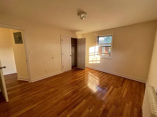 Rented by Queens Apartments Realty LLC | media 6