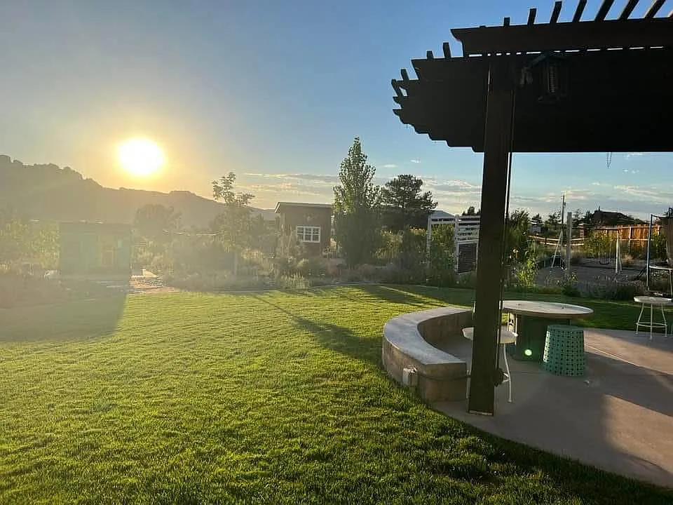 3 bed, 2.5 bath, 1882 sqft, $3,500 — Photo 3