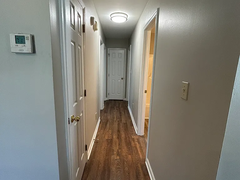2097 Belmont Dr — Photo 4