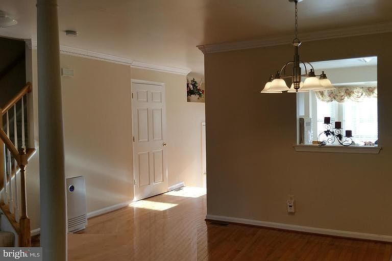 2nd image of 305 Stafford Glen Ct