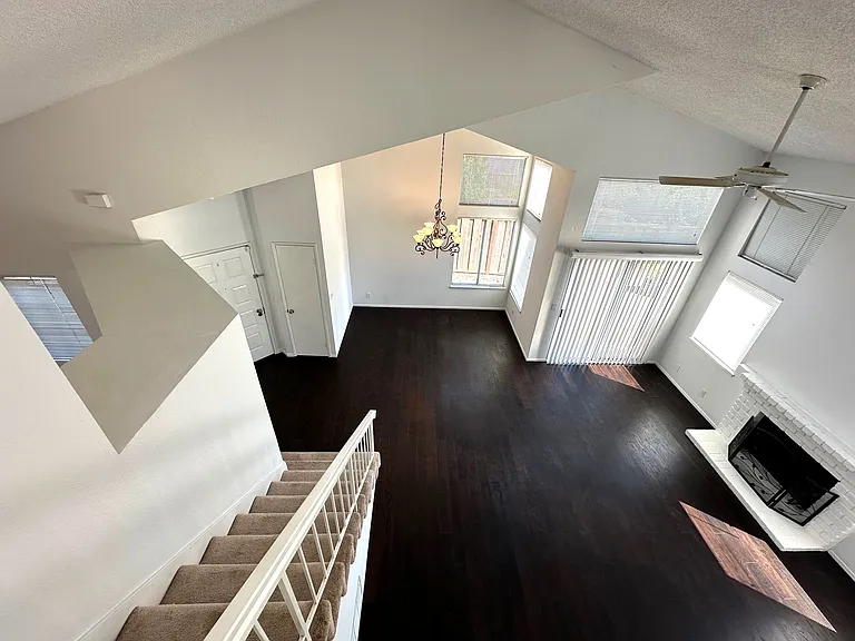 528 Fuchsia Dr — Photo 35