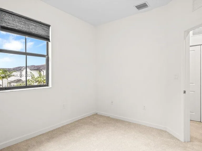 20344 NW 6th Pl — Photo 41