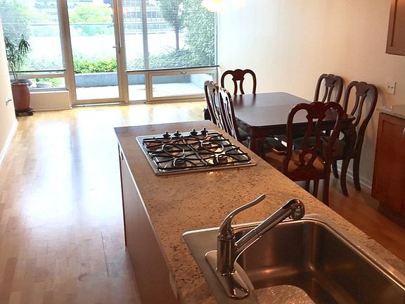 4th image of 9725 Woods Dr Unit 410