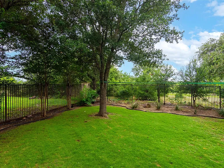 11004 Quarry Oaks Trl — Photo 34