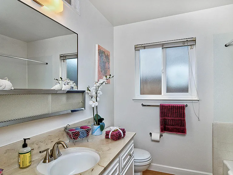 5778 Waltrip Ln — Photo 18