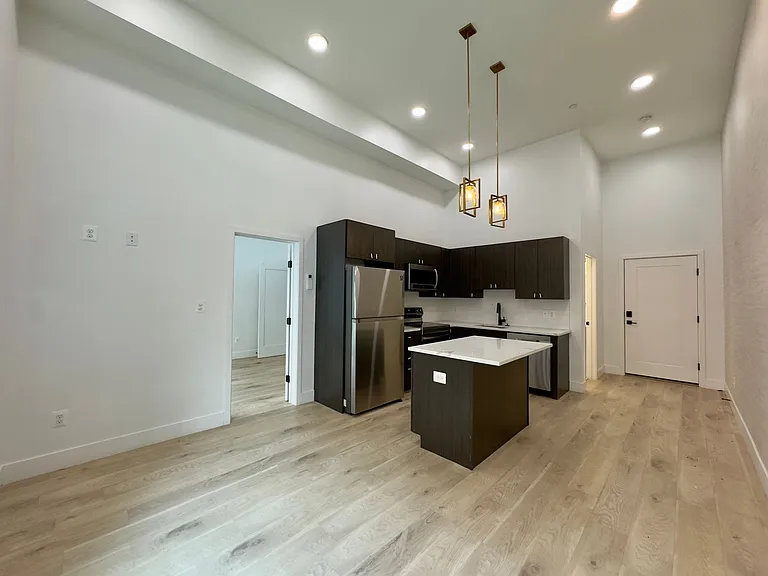 520-532 S Caroline St — Photo 8