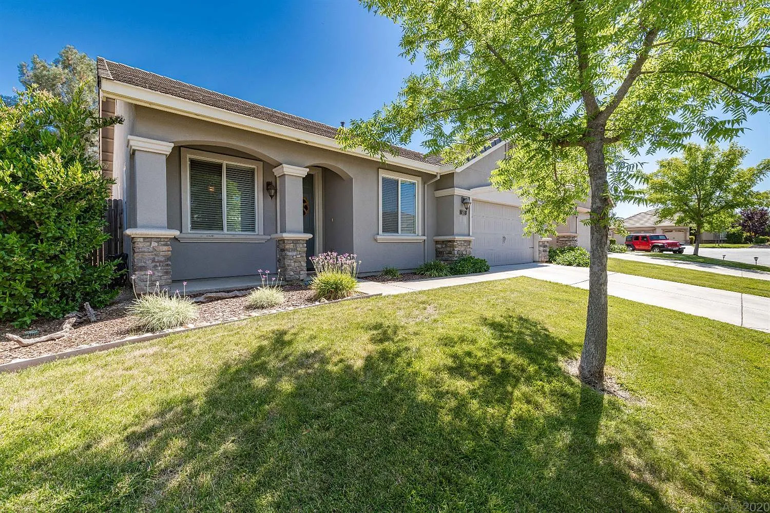 145 Golden Leaf Ct photo 1